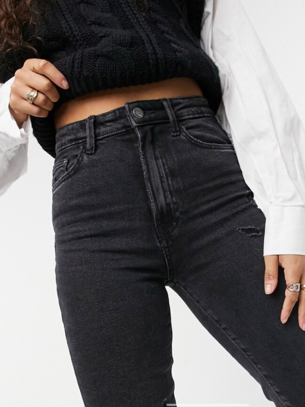 Stradivarius Slim Mom Distresses Jean